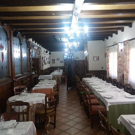 Hostal Los Galgos Yepes Dış mekan fotoğraf