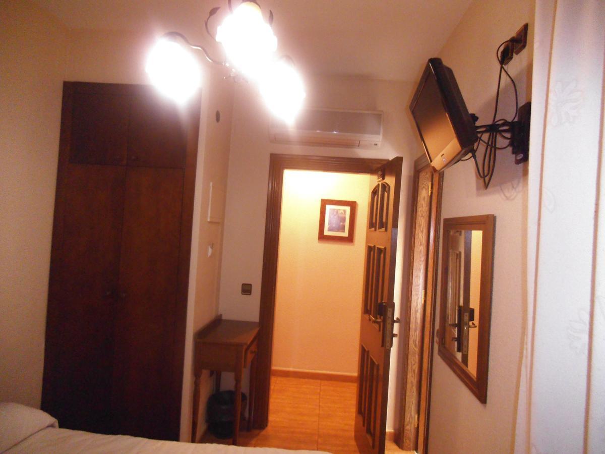 Hostal Los Galgos Yepes Dış mekan fotoğraf